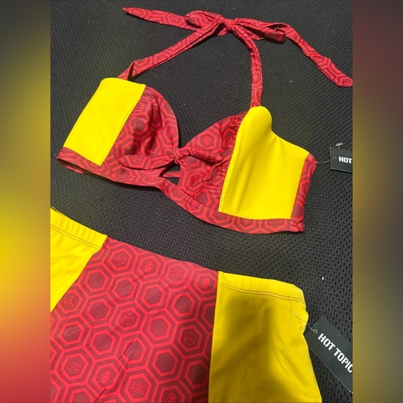 Iron Man Women’s Bikini Bathing Swim Suit Hot Topic 2-piece Marvel NWT Mixed Siz - Picture 3 of 14
